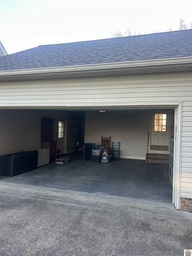 903 Sivley Road Hopkinsville KY 42240