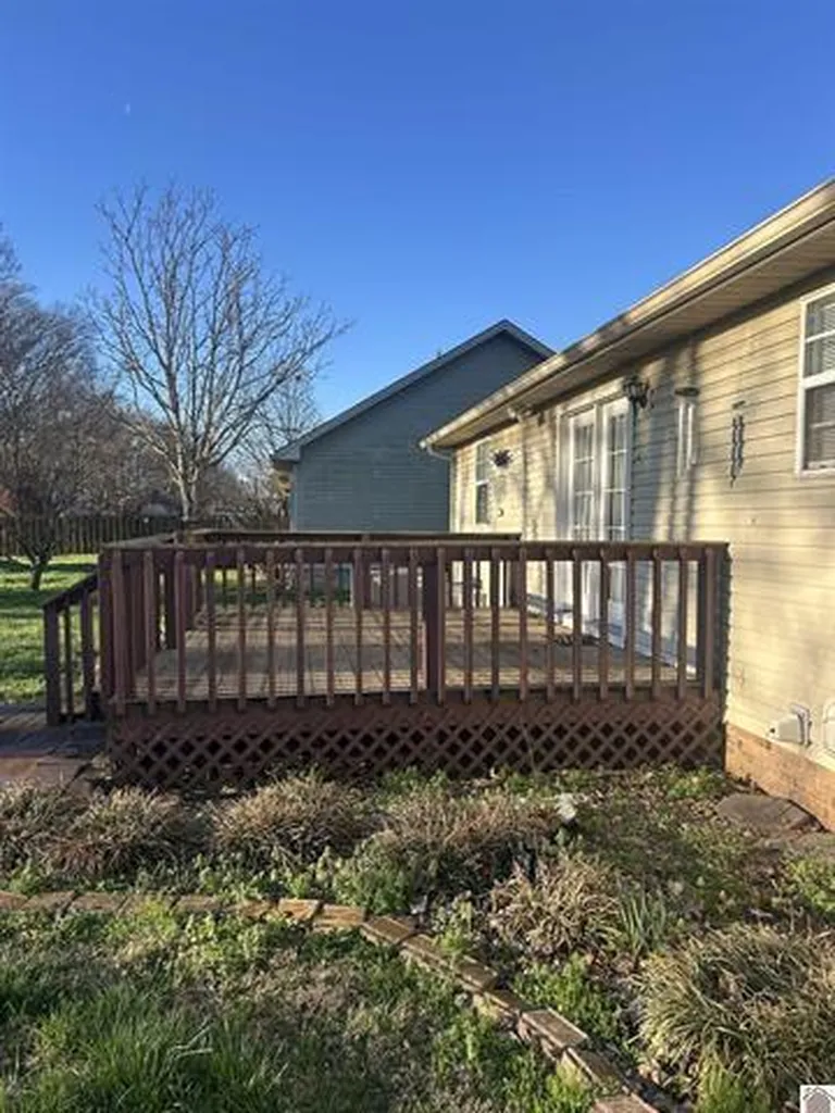 903 Sivley Road Hopkinsville KY 42240