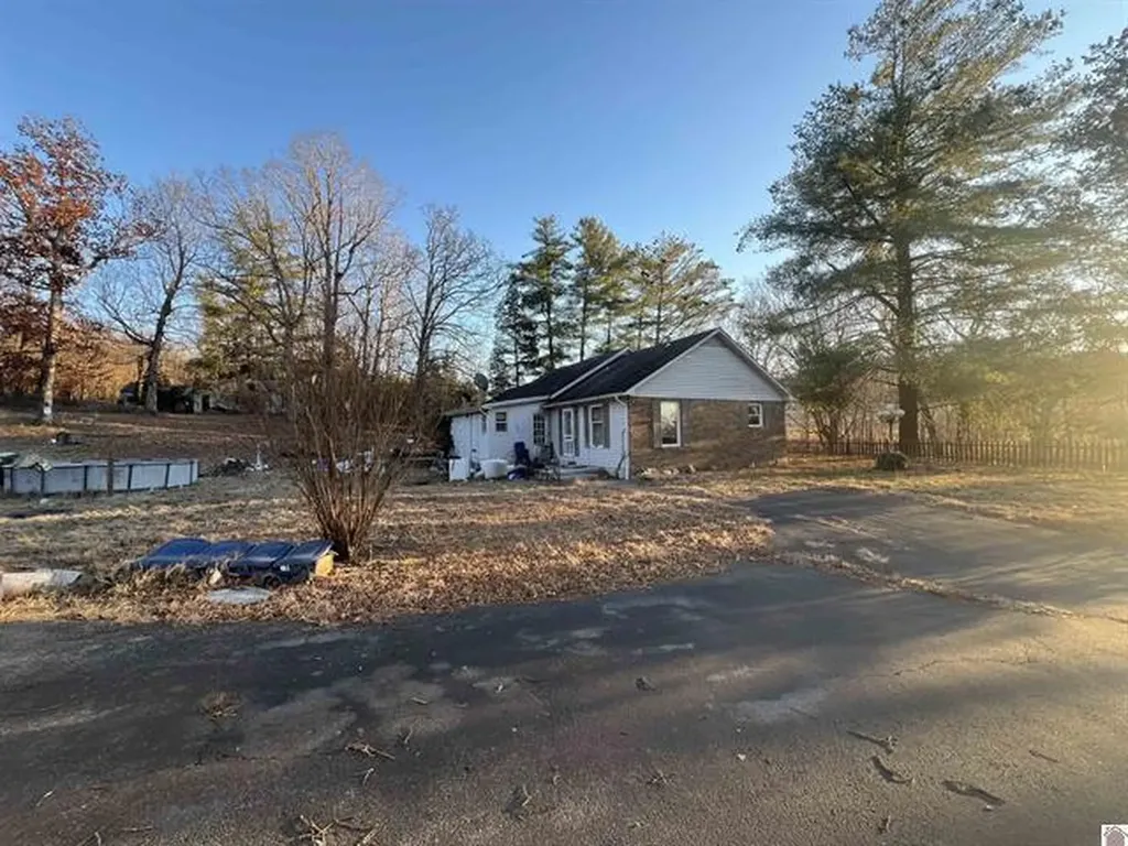 1334 Kentucky 1668 Marion KY 42064