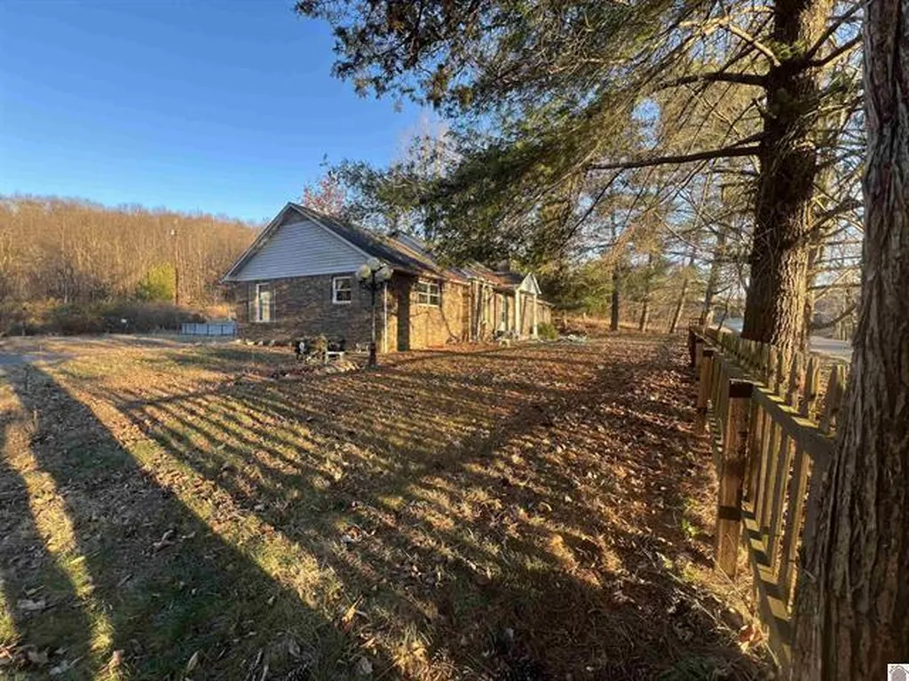 1334 Kentucky 1668 Marion KY 42064