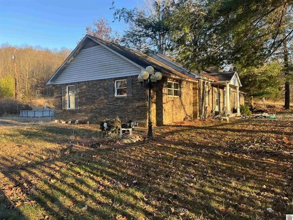 1334 Kentucky 1668 Marion KY 42064