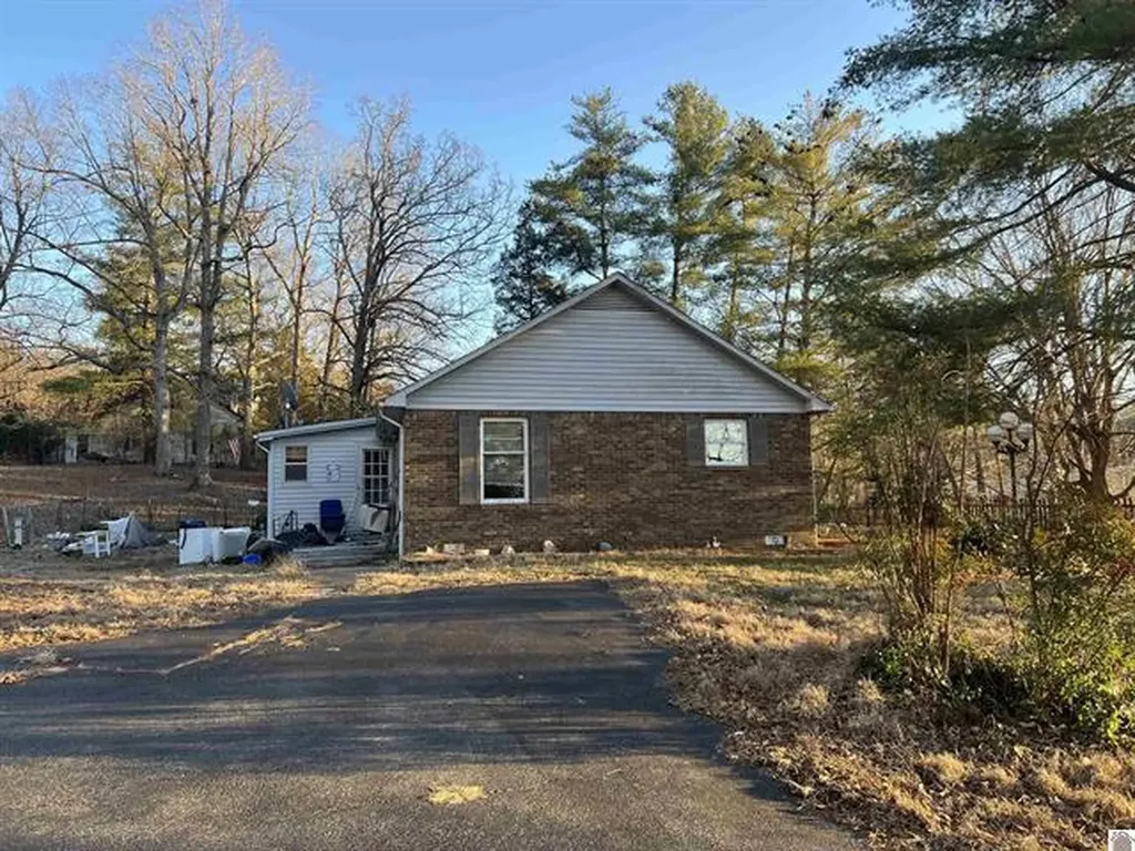 1334 Kentucky 1668 Marion KY 42064