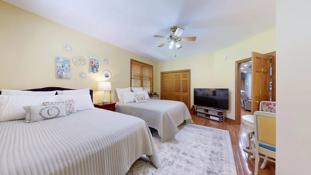 419 Livingston Way Cadiz KY 42211