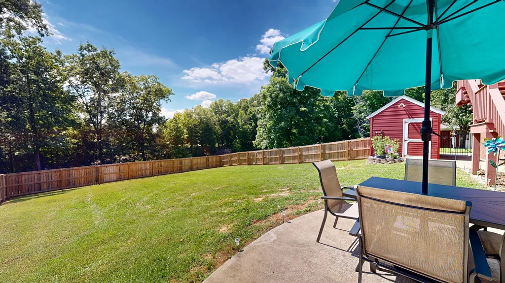 419 Livingston Way Cadiz KY 42211