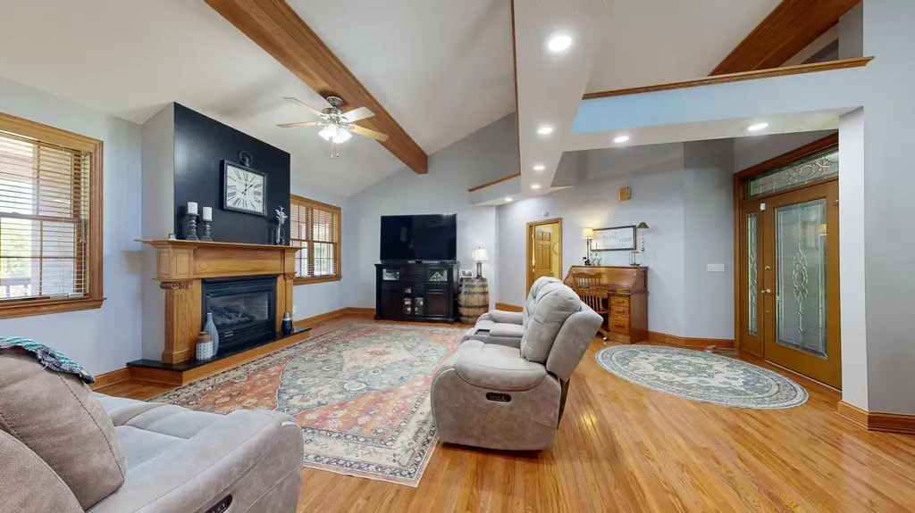 419 Livingston Way Cadiz KY 42211