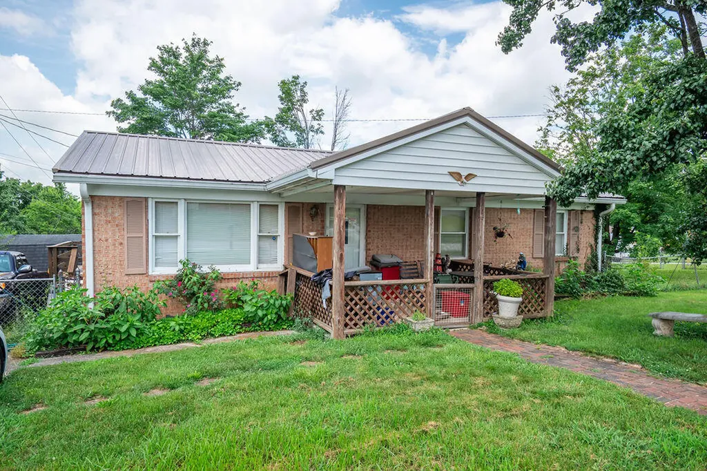 325 Foxwood Drive Nicholasville KY 40356