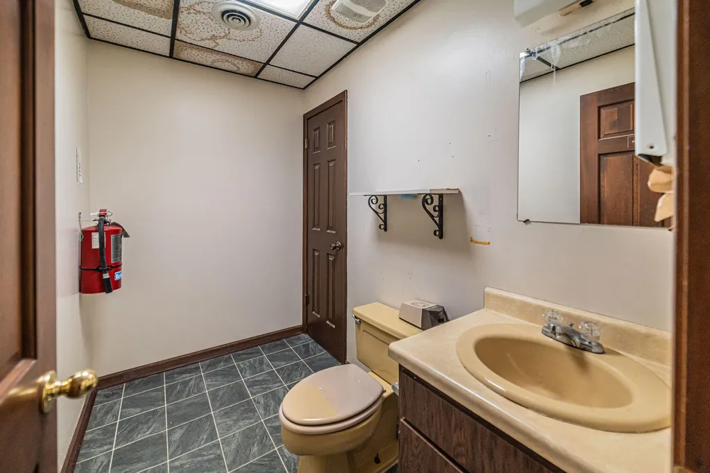 208 E 11th Street Benton KY 42025