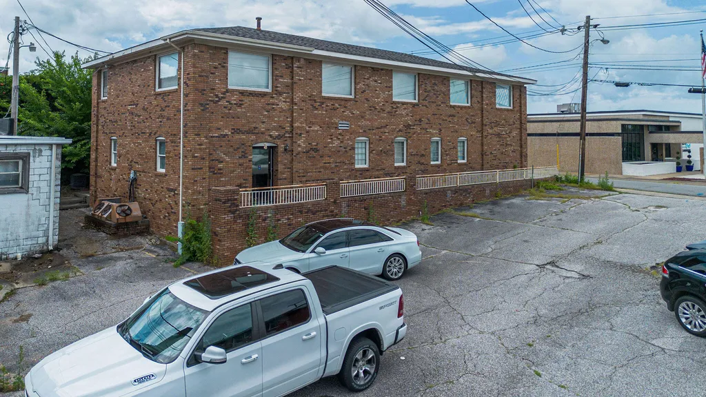 208 E 11th Street Benton KY 42025