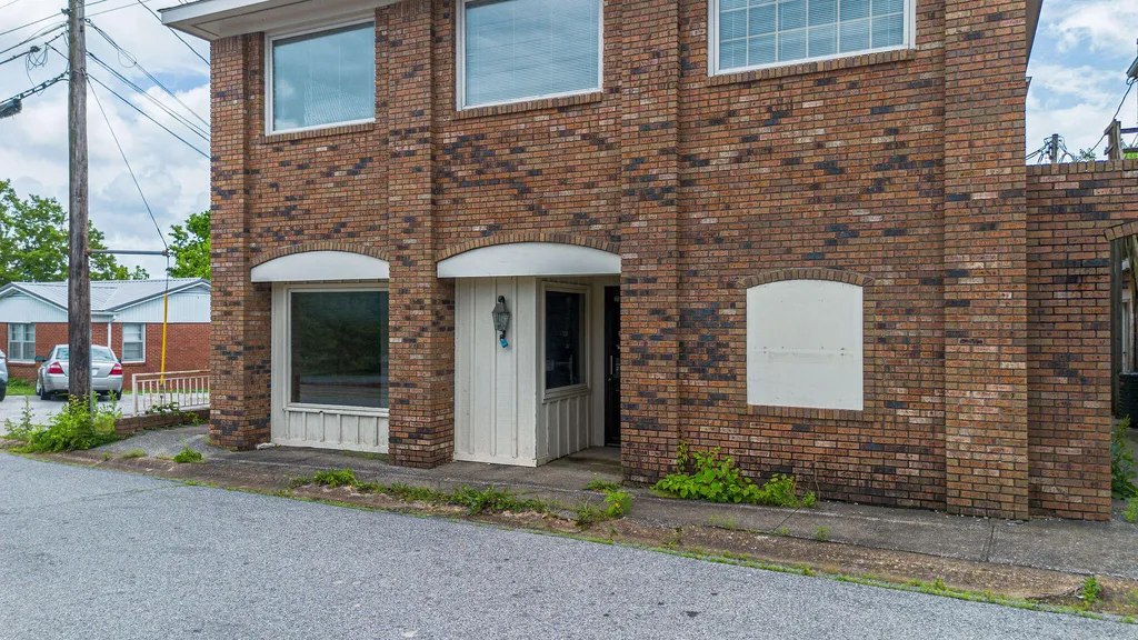 208 E 11th Street Benton KY 42025
