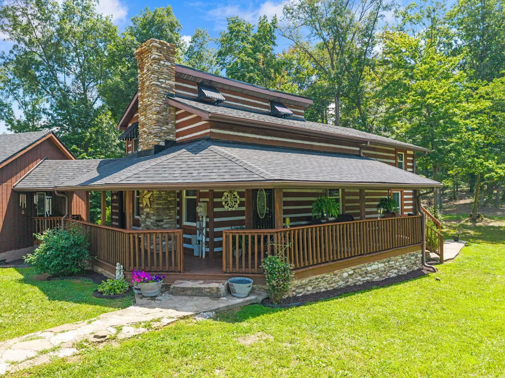 19840 Highway 2004 Highway Mckee KY 40447