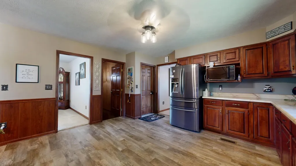 2391 E U.s. 60 Marion KY 42064