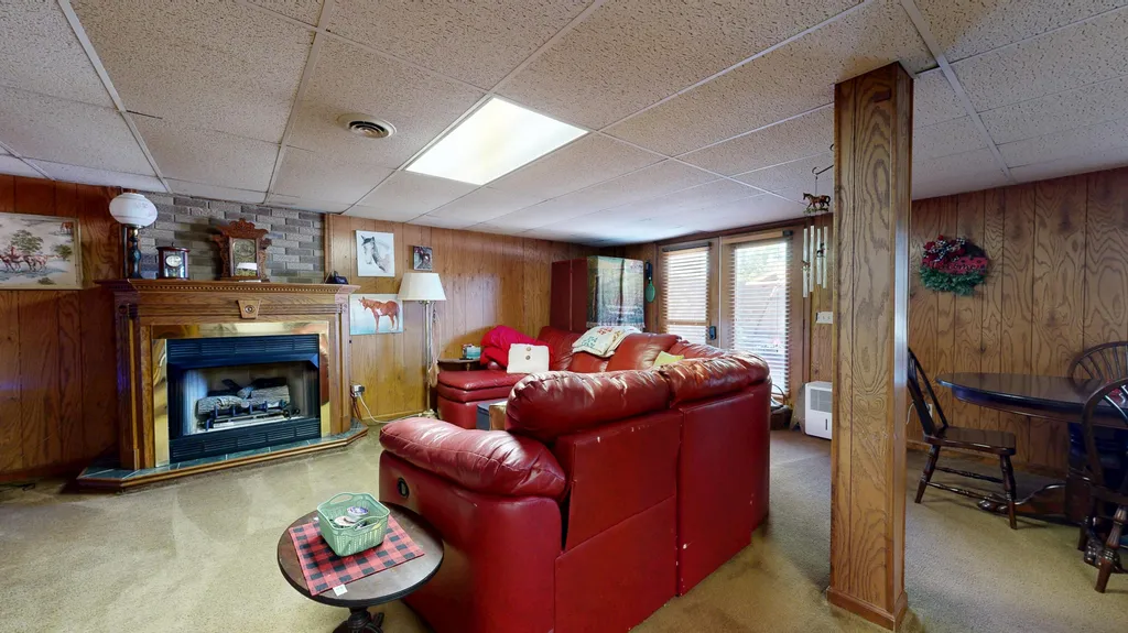 2391 E U.s. 60 Marion KY 42064