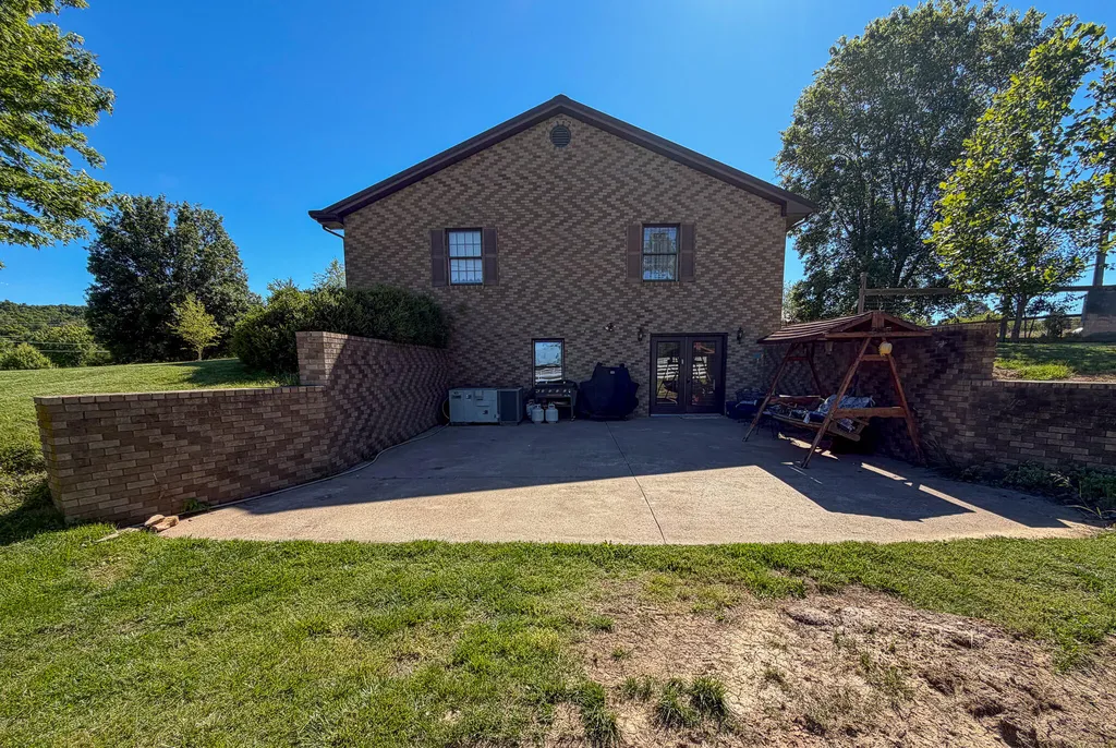 2391 E U.s. 60 Marion KY 42064