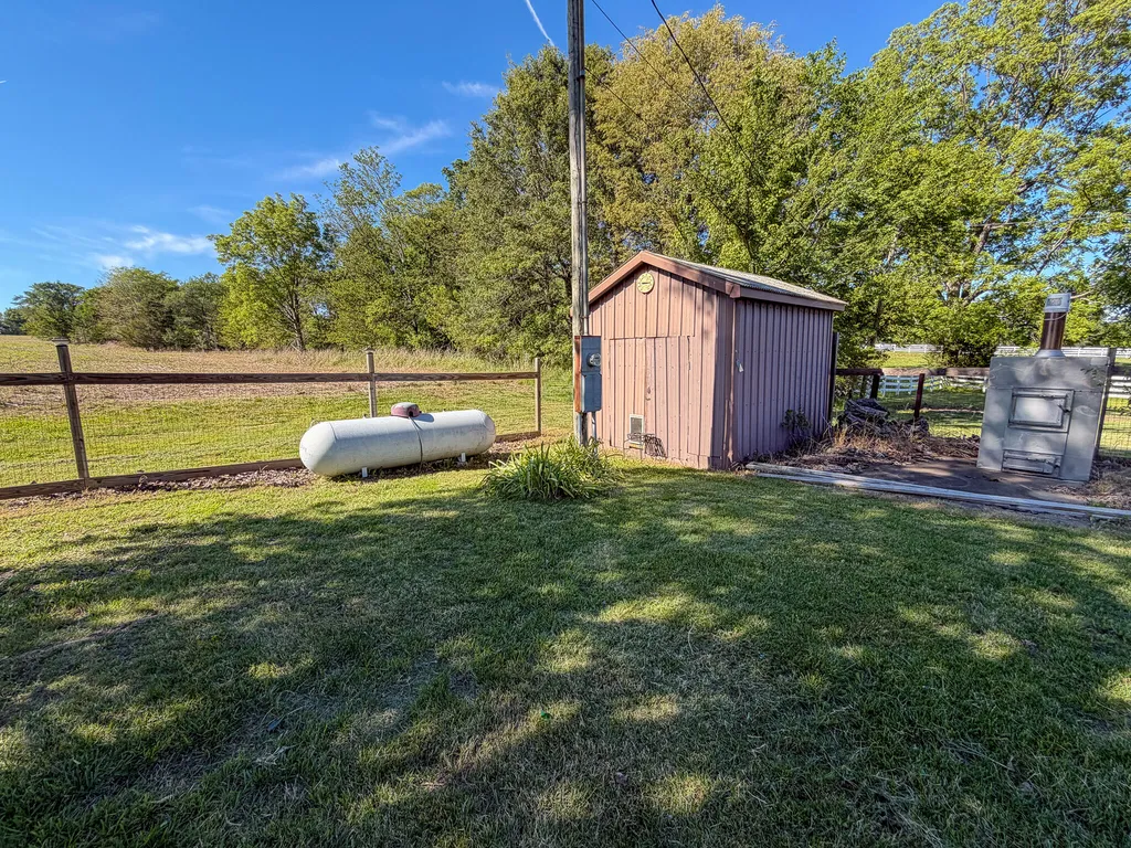 2391 E U.s. 60 Marion KY 42064