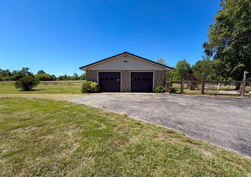 2391 E U.s. 60 Marion KY 42064