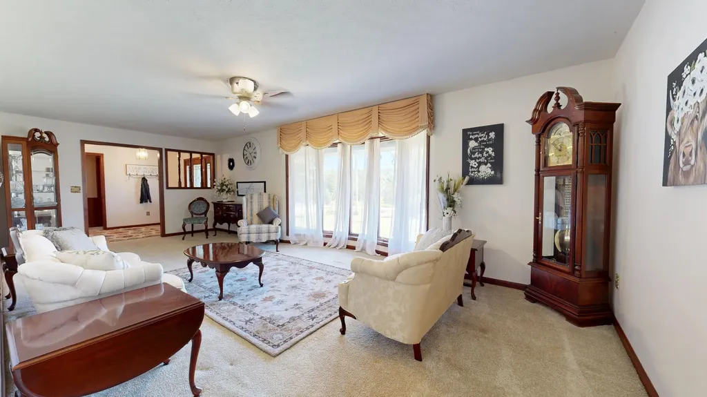 2391 E U.s. 60 Marion KY 42064