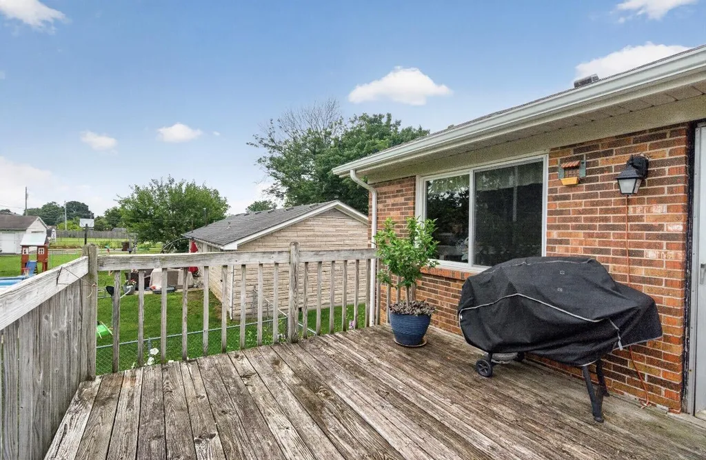 515 Pinoak Drive Nicholasville KY 40356