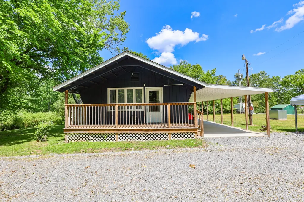 290 Cross Spann Road Murray KY 42071