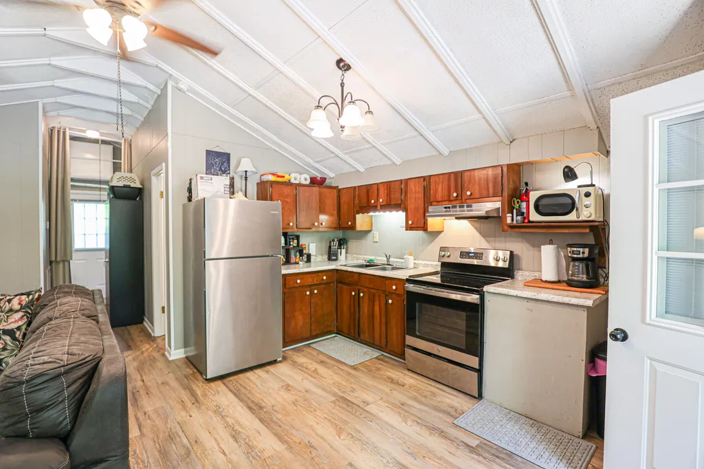 290 Cross Spann Road Murray KY 42071