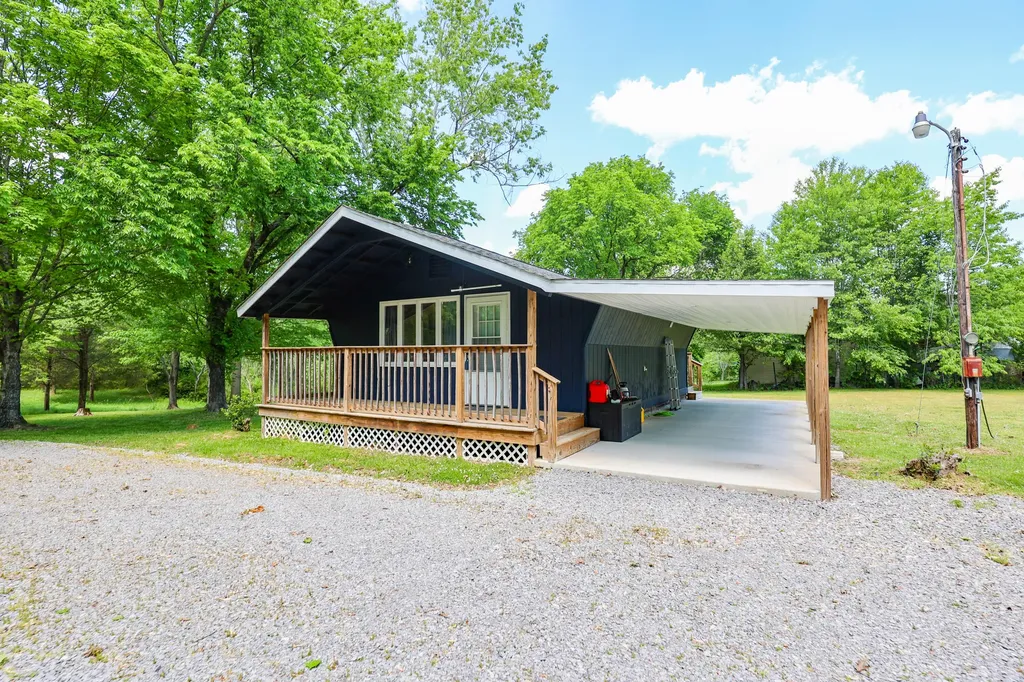 290 Cross Spann Road Murray KY 42071
