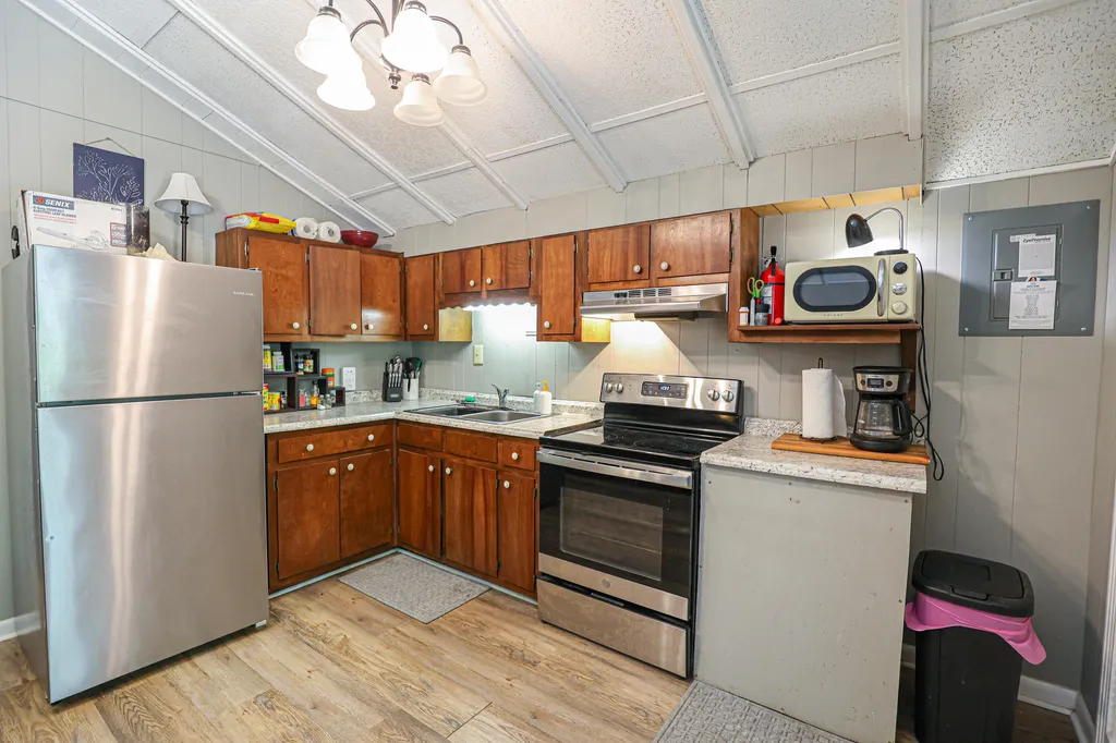 290 Cross Spann Road Murray KY 42071