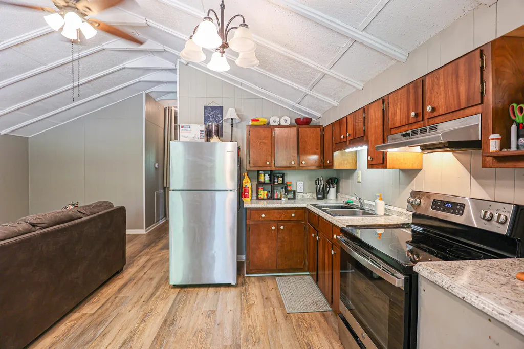 290 Cross Spann Road Murray KY 42071