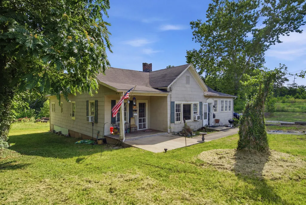 607 Louisville Road Frankfort KY 40601