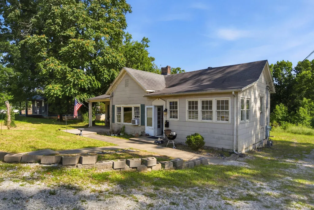 607 Louisville Road Frankfort KY 40601