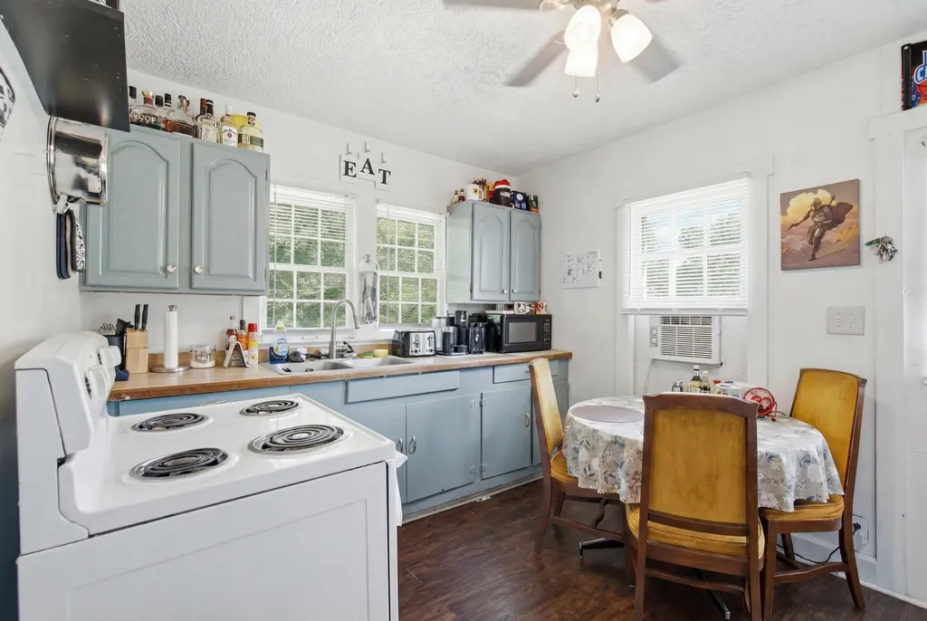 607 Louisville Road Frankfort KY 40601