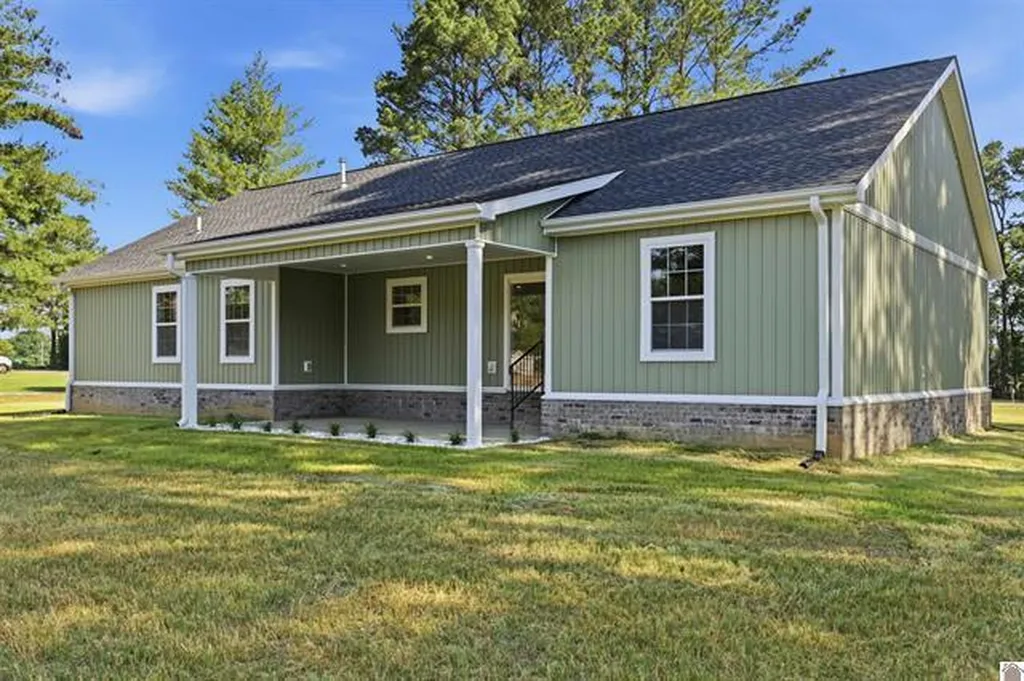 329 Tom Taylor Trail Murray KY 42071