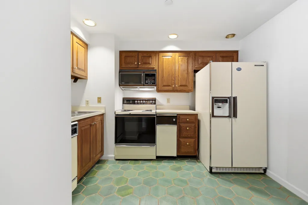 345 W Vine Street Lexington KY 40507