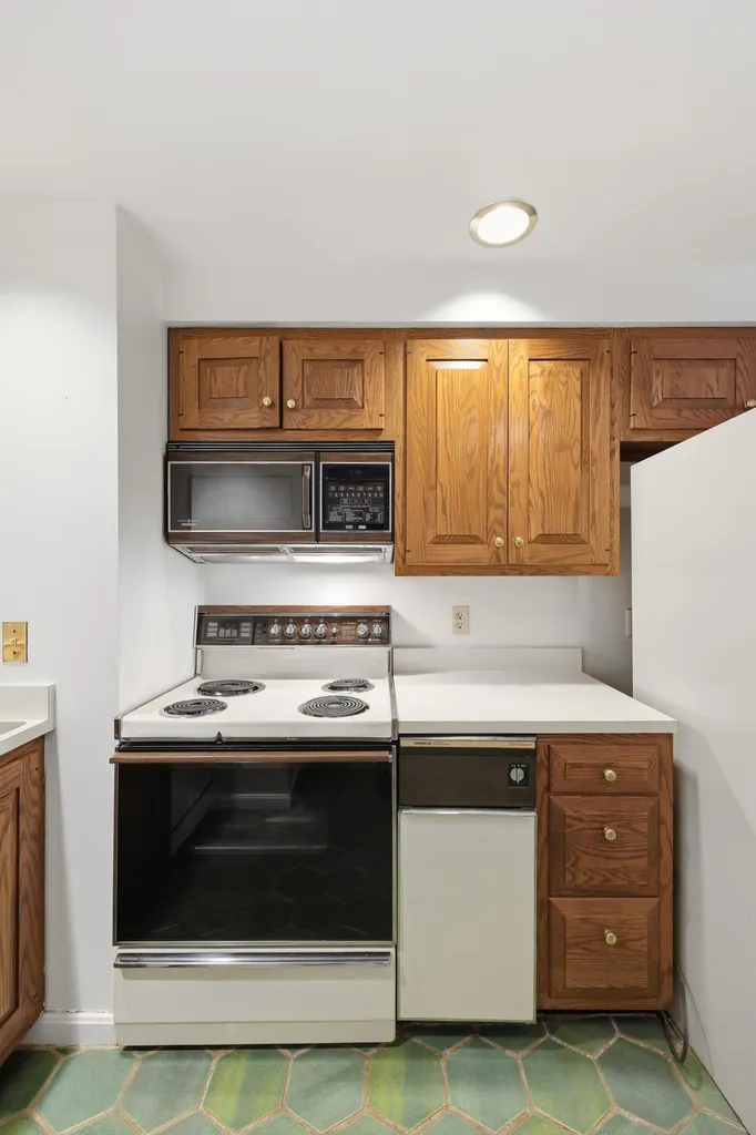 345 W Vine Street Lexington KY 40507