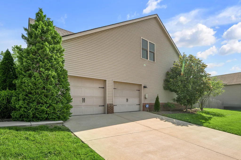 4266 Mooncoin Way Lexington KY 40515