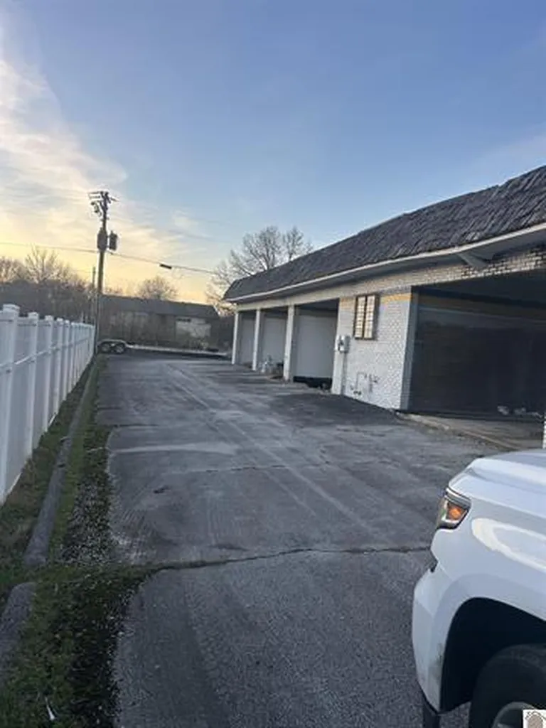 3209 Lafayette Road Hopkinsville KY 42240