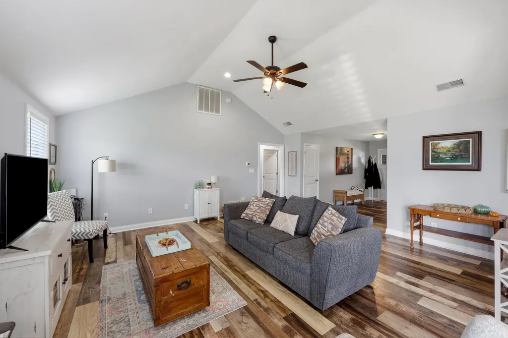 543 Southern Cross Drive Richmond KY 40475