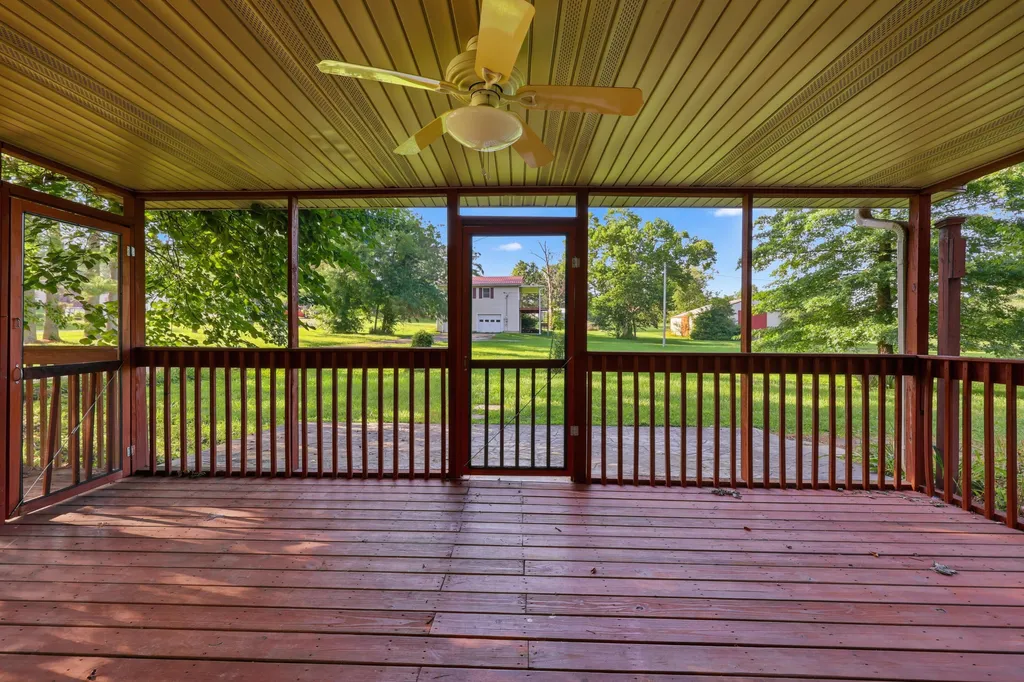 1390 Alton Station Road Lawrenceburg KY 40342