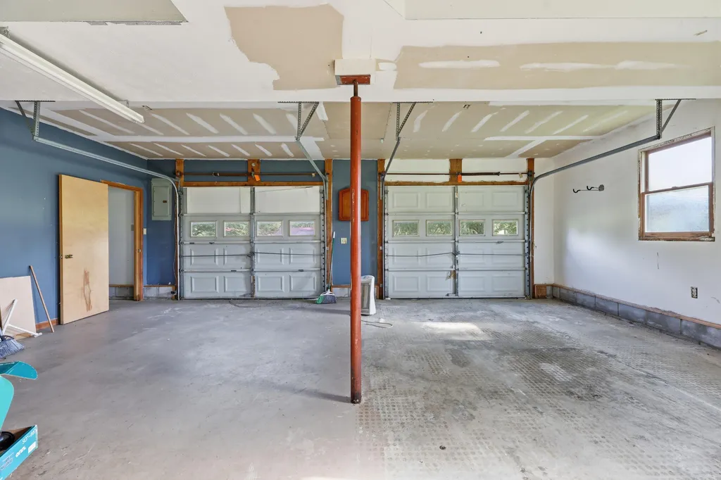 1390 Alton Station Road Lawrenceburg KY 40342