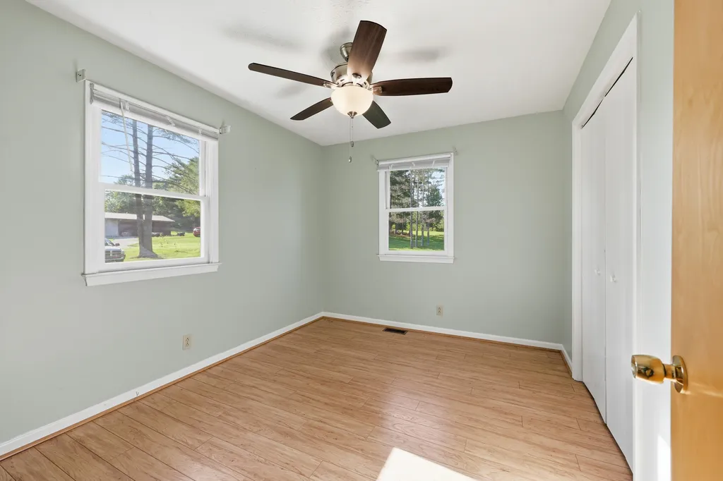 1390 Alton Station Road Lawrenceburg KY 40342