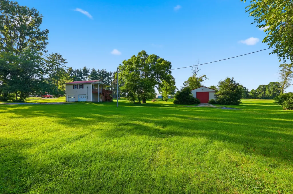 1390 Alton Station Road Lawrenceburg KY 40342