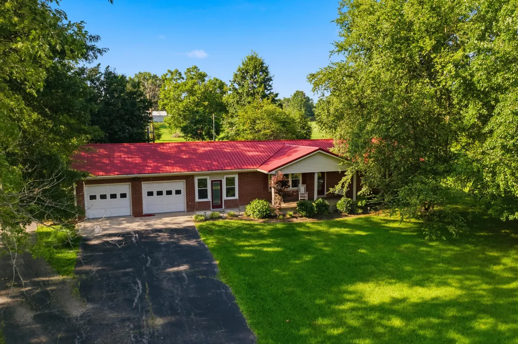 1390 Alton Station Road Lawrenceburg KY 40342