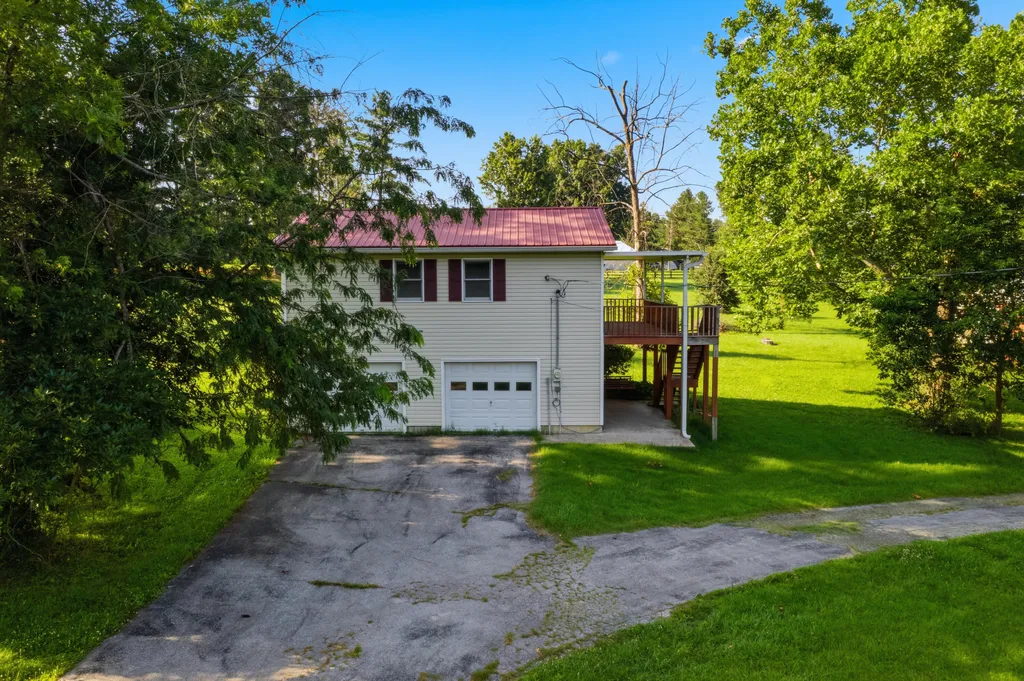 1390 Alton Station Road Lawrenceburg KY 40342