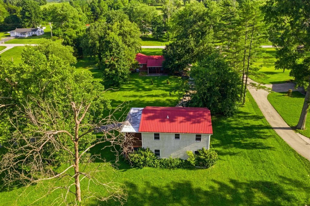 1390 Alton Station Road Lawrenceburg KY 40342