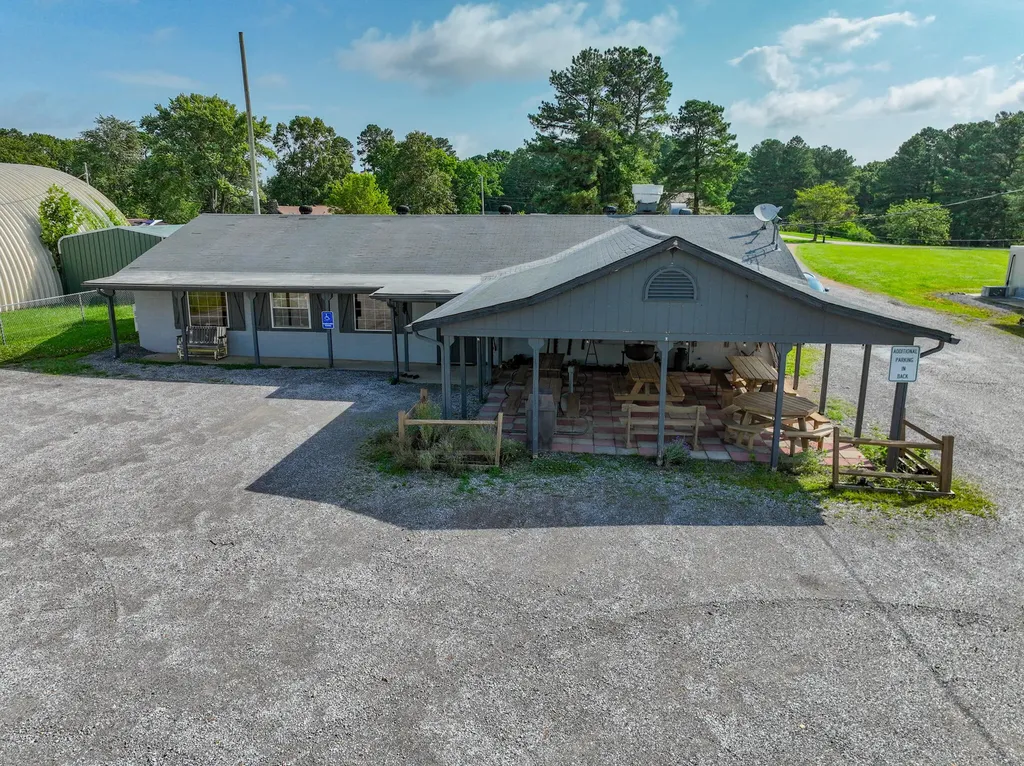 15649 E Us Highway 68 Hardin KY 42048