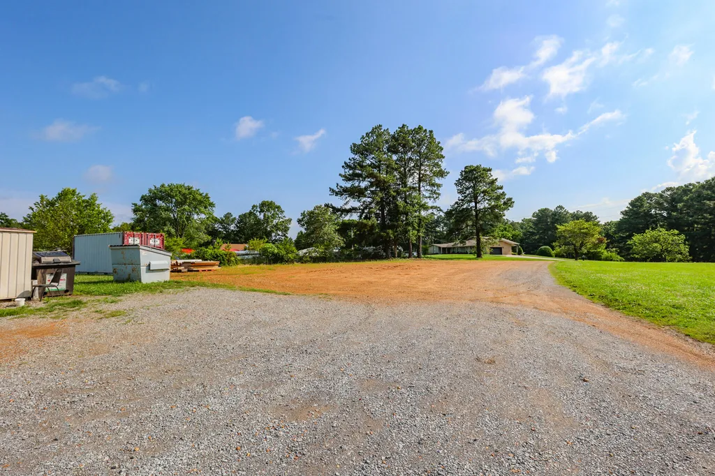 15649 E Us Highway 68 Hardin KY 42048