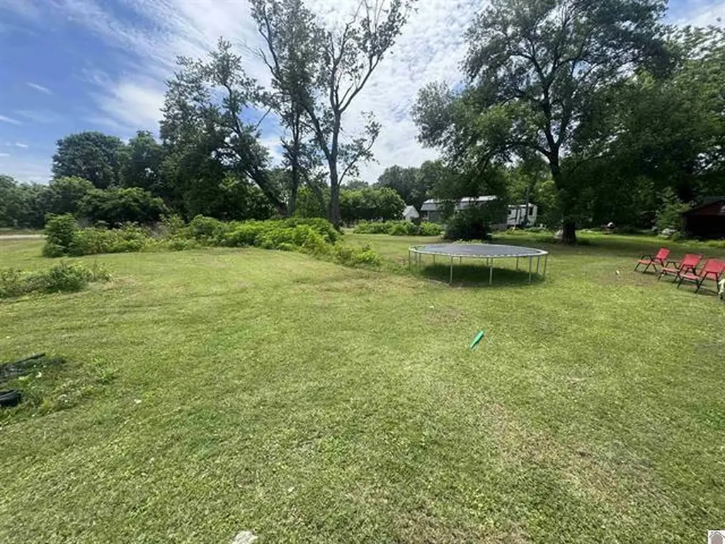 414 E State Highway 1748 Mayfield KY 42066