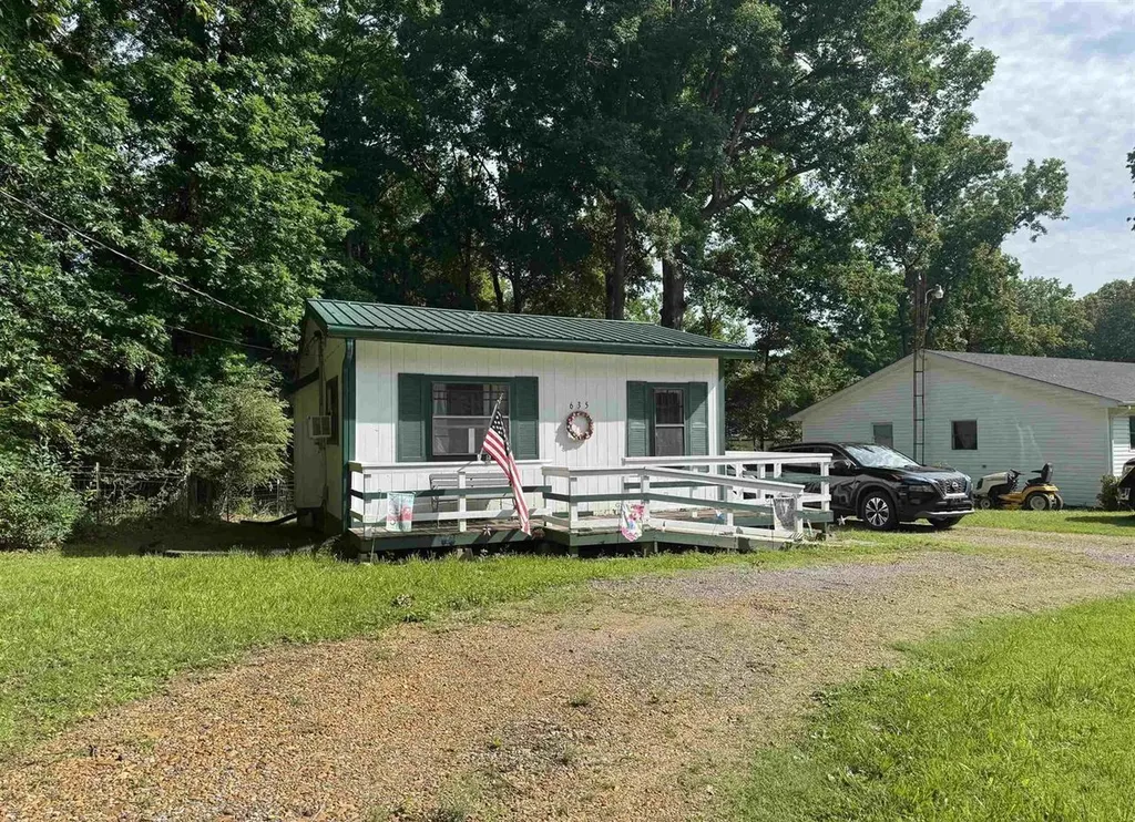 635 Forest Road Benton KY 42025