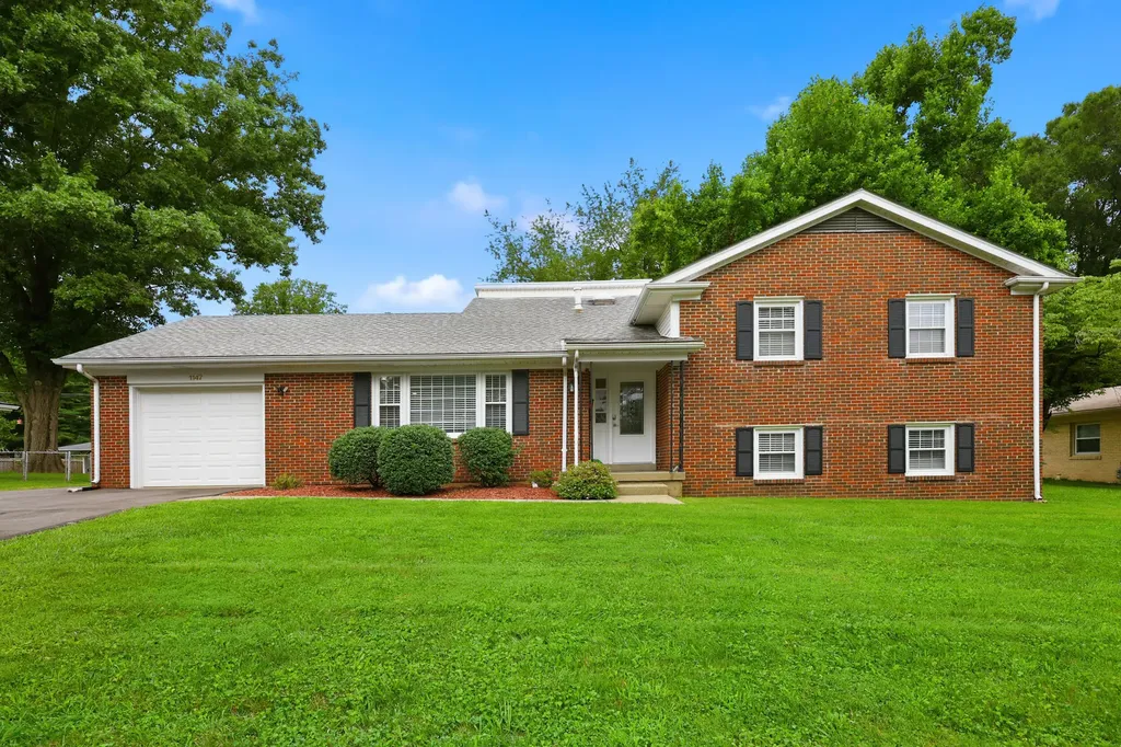 1147 Athenia Drive Lexington KY 40504