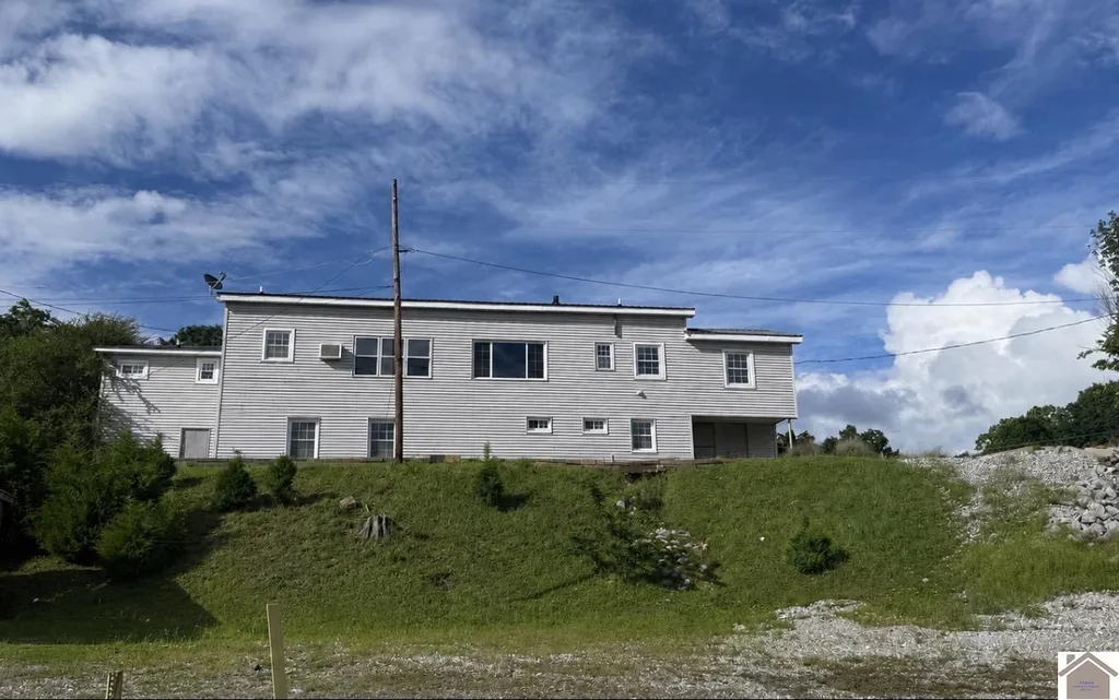 42 Meadowlark Lane Eddyville KY 42038