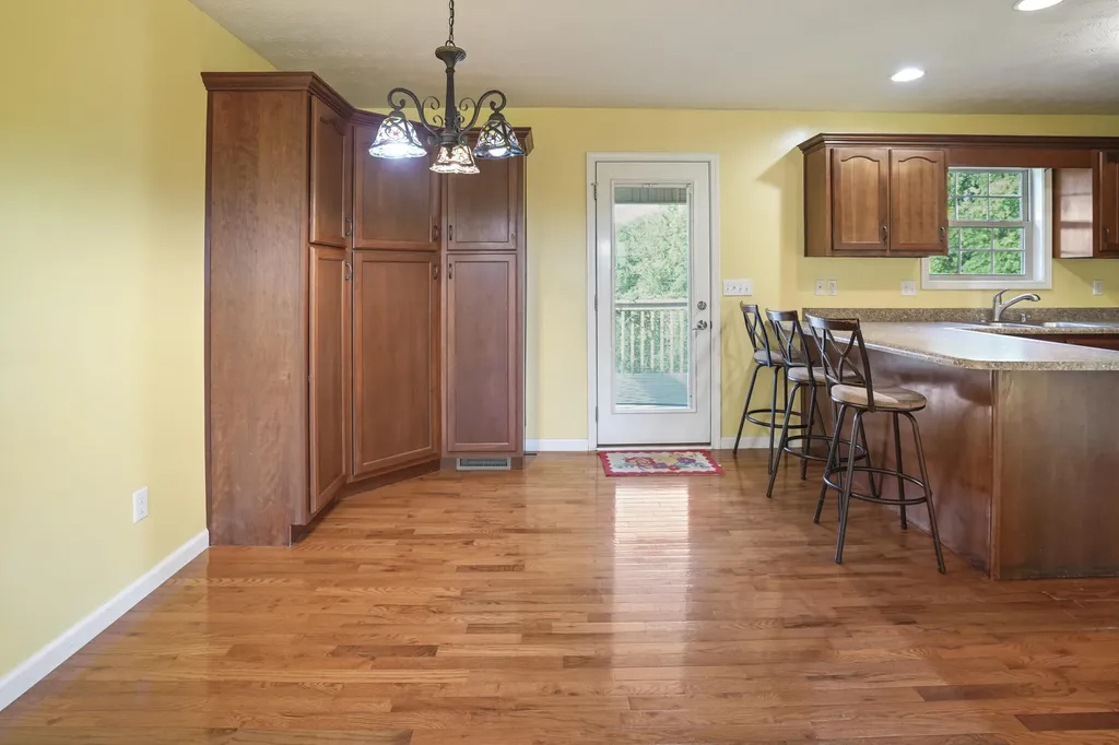 61 Halcomb East Road Orlando KY 40460