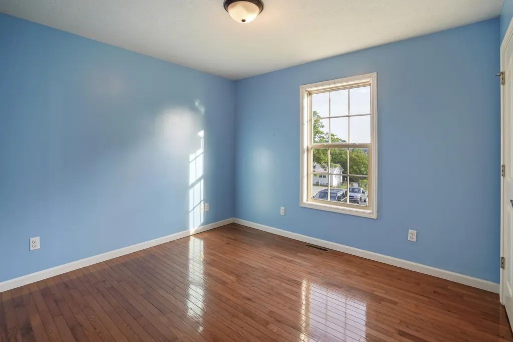 61 Halcomb East Road Orlando KY 40460